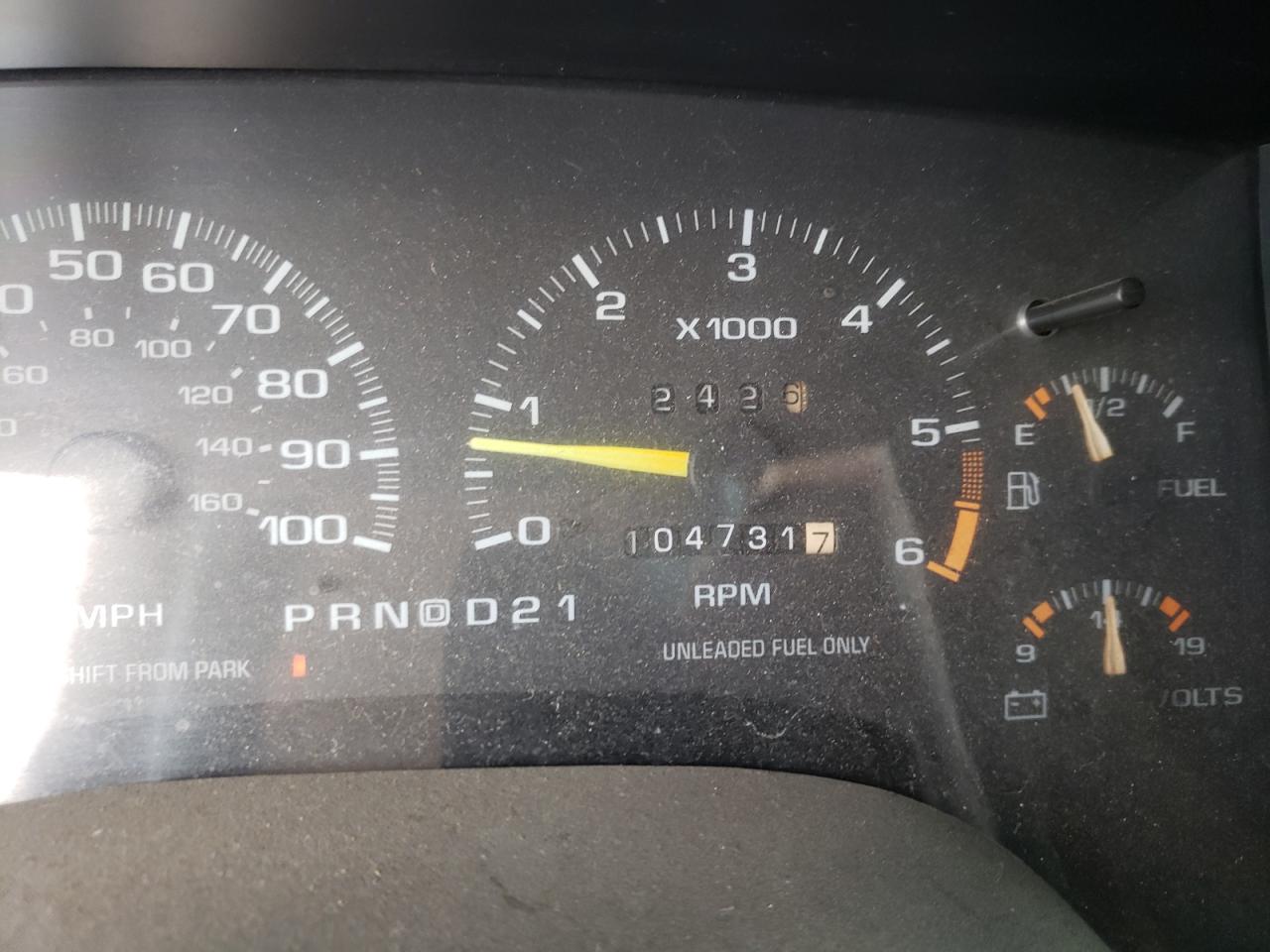 Photo 8 from auction – 1996 GMC JIMMY with VIN 1GKCS13W7T2575450