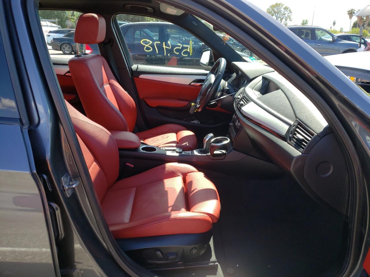 Photo 5 from auction – 2015 BMW X1 SDRIVE2 with VIN WBAVM1C58FVW58214
