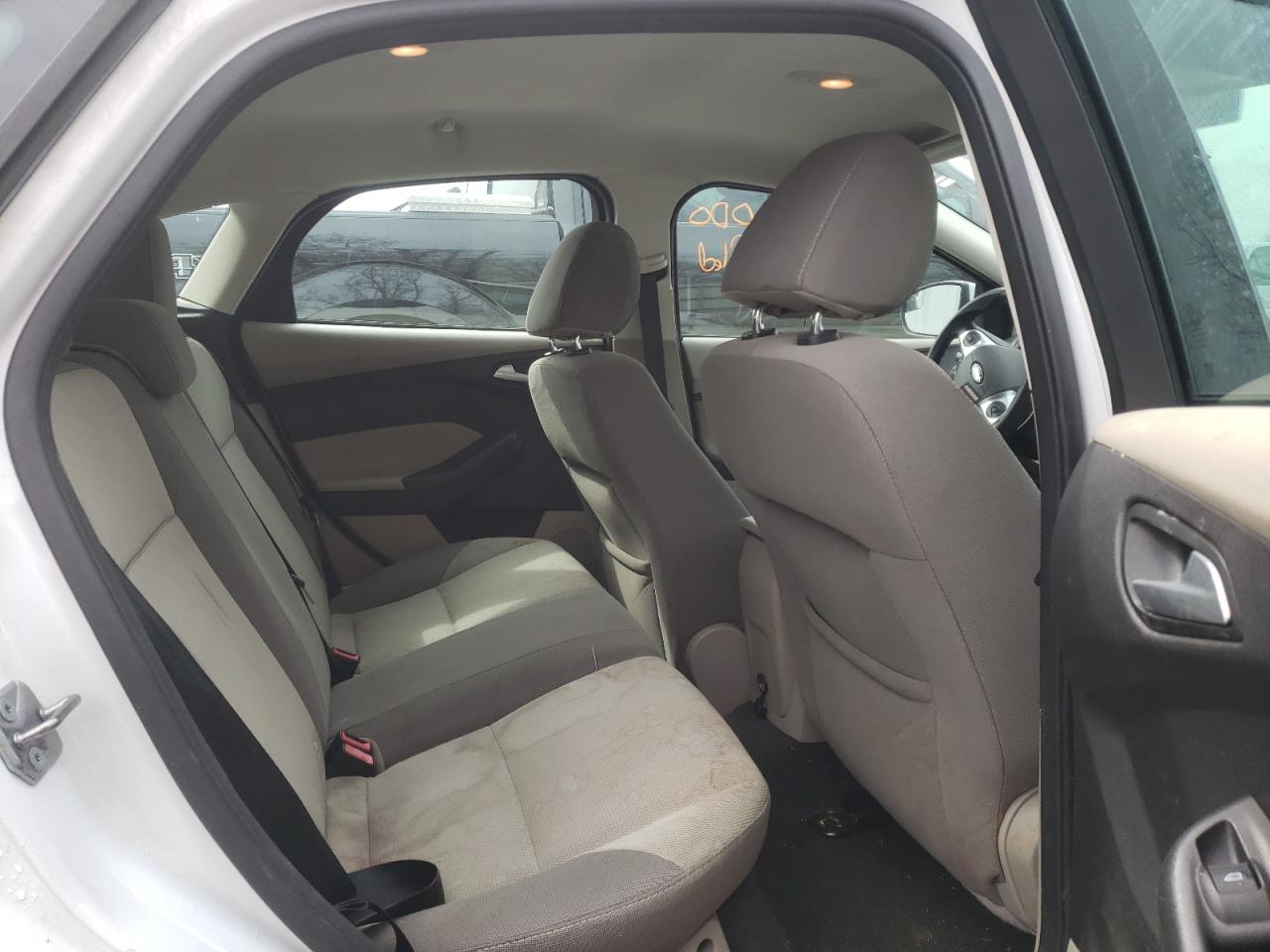 Photo 6 from auction – 2013 FORD FOCUS SE with VIN 1FADP3K21DL237264