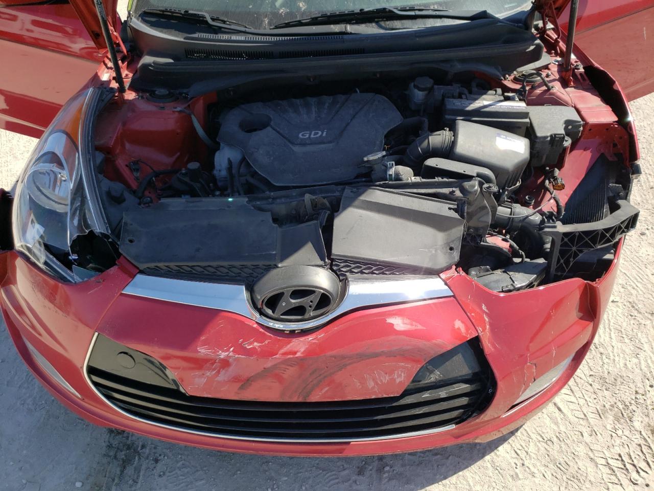 Photo 7 from auction – 2016 HYUNDAI VELOSTER with VIN KMHTC6AD9GU272473