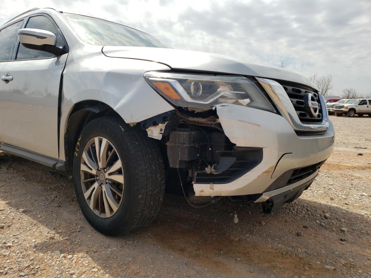 Photo 9 from auction – 2018 NISSAN PATHFINDER with VIN 5N1DR2MM6JC669806
