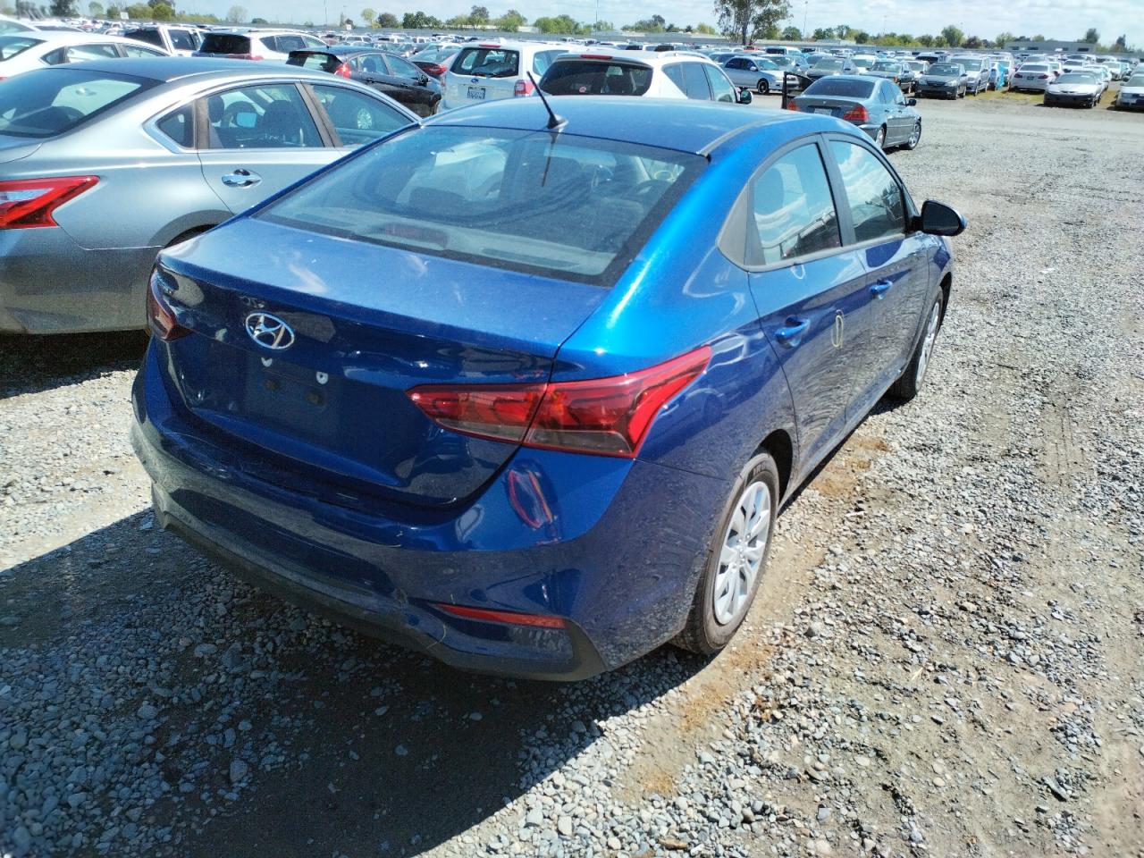 Photo 4 from auction – 2019 HYUNDAI ACCENT SE with VIN 3KPC24A34KE079643