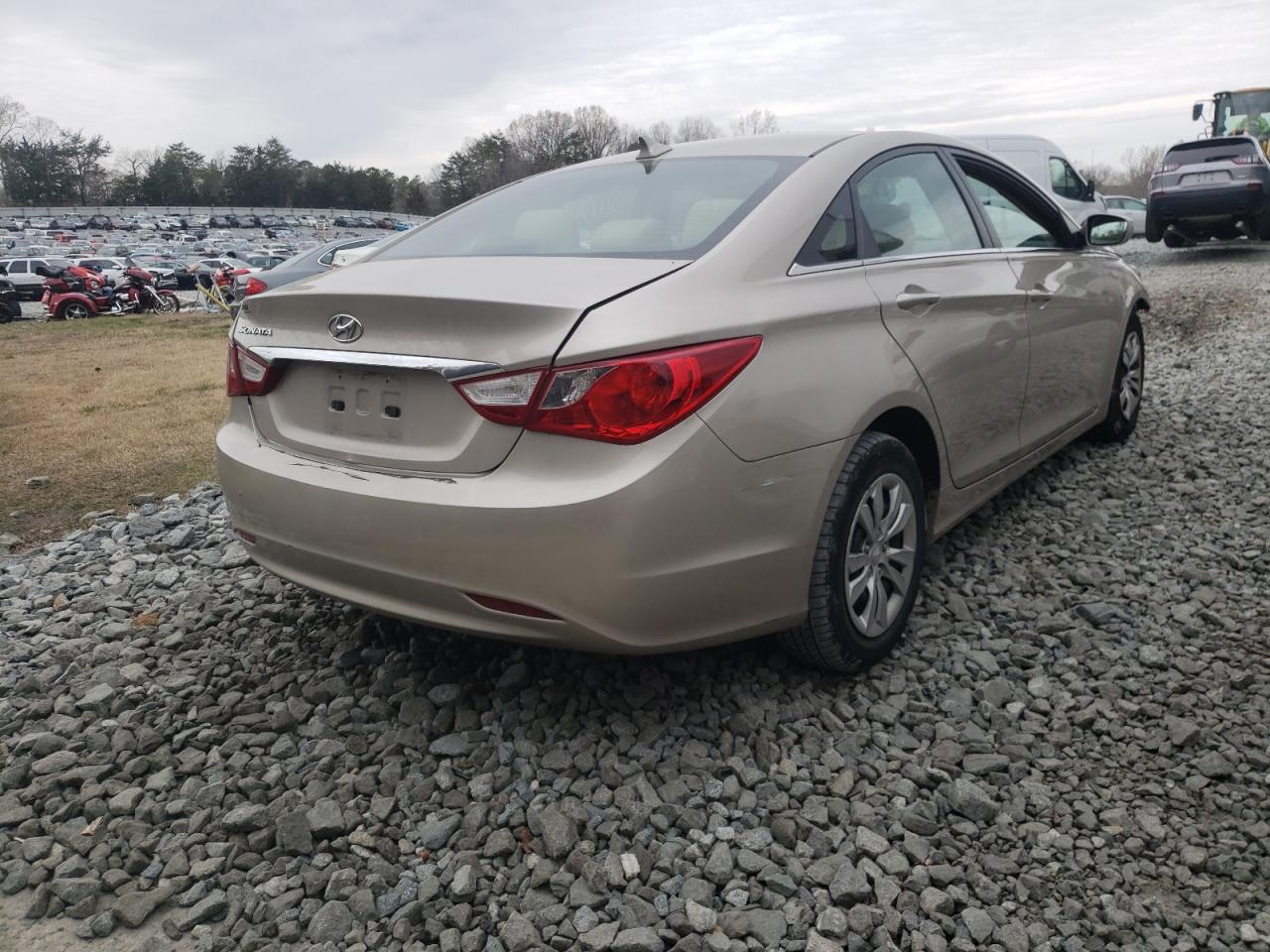 Photo 4 from auction – 2011 HYUNDAI SONATA GLS with VIN 5NPEB4ACXBH065461