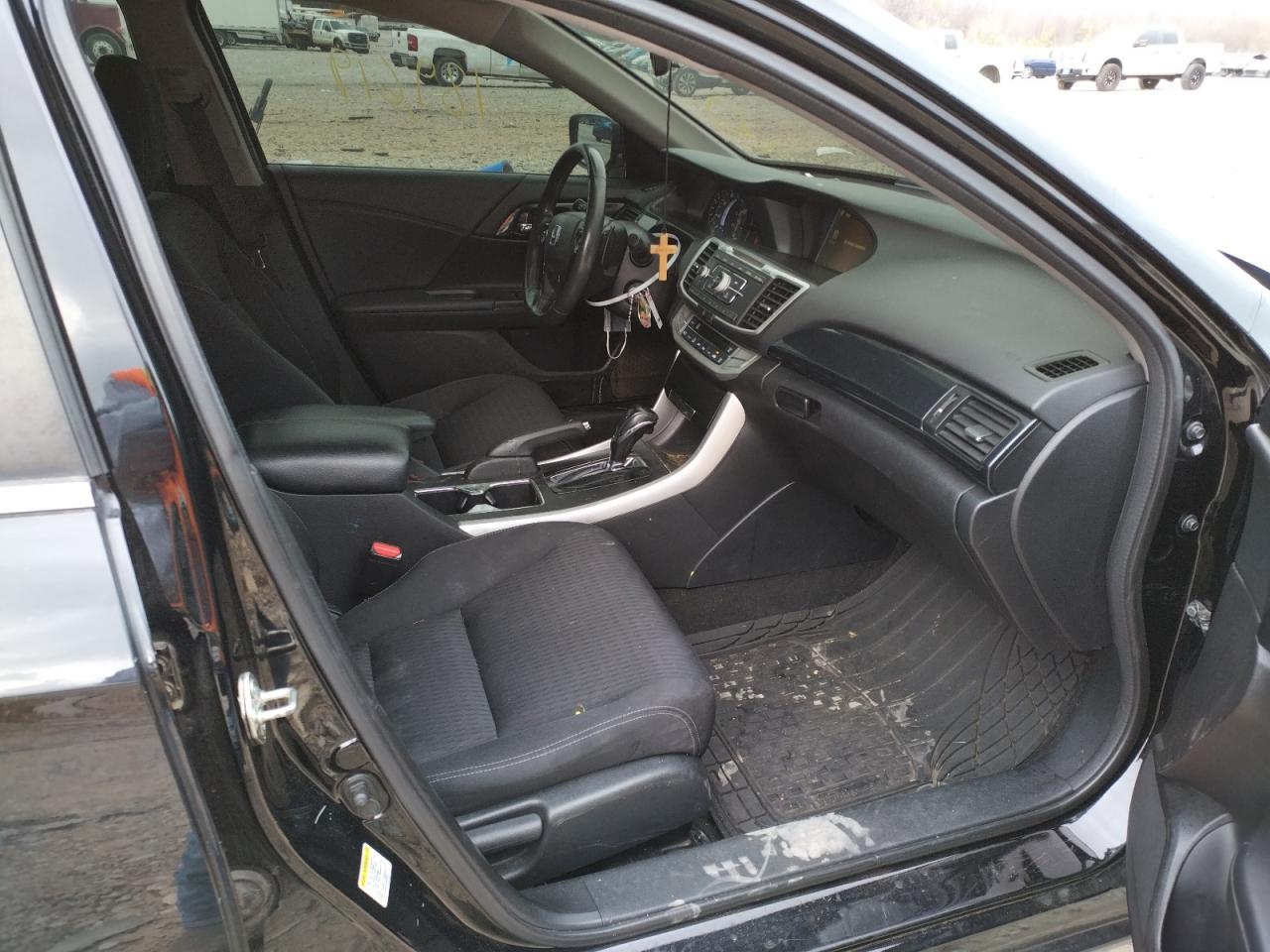 Photo 5 from auction – 2014 HONDA ACCORD SPO with VIN 1HGCR2F53EA038701