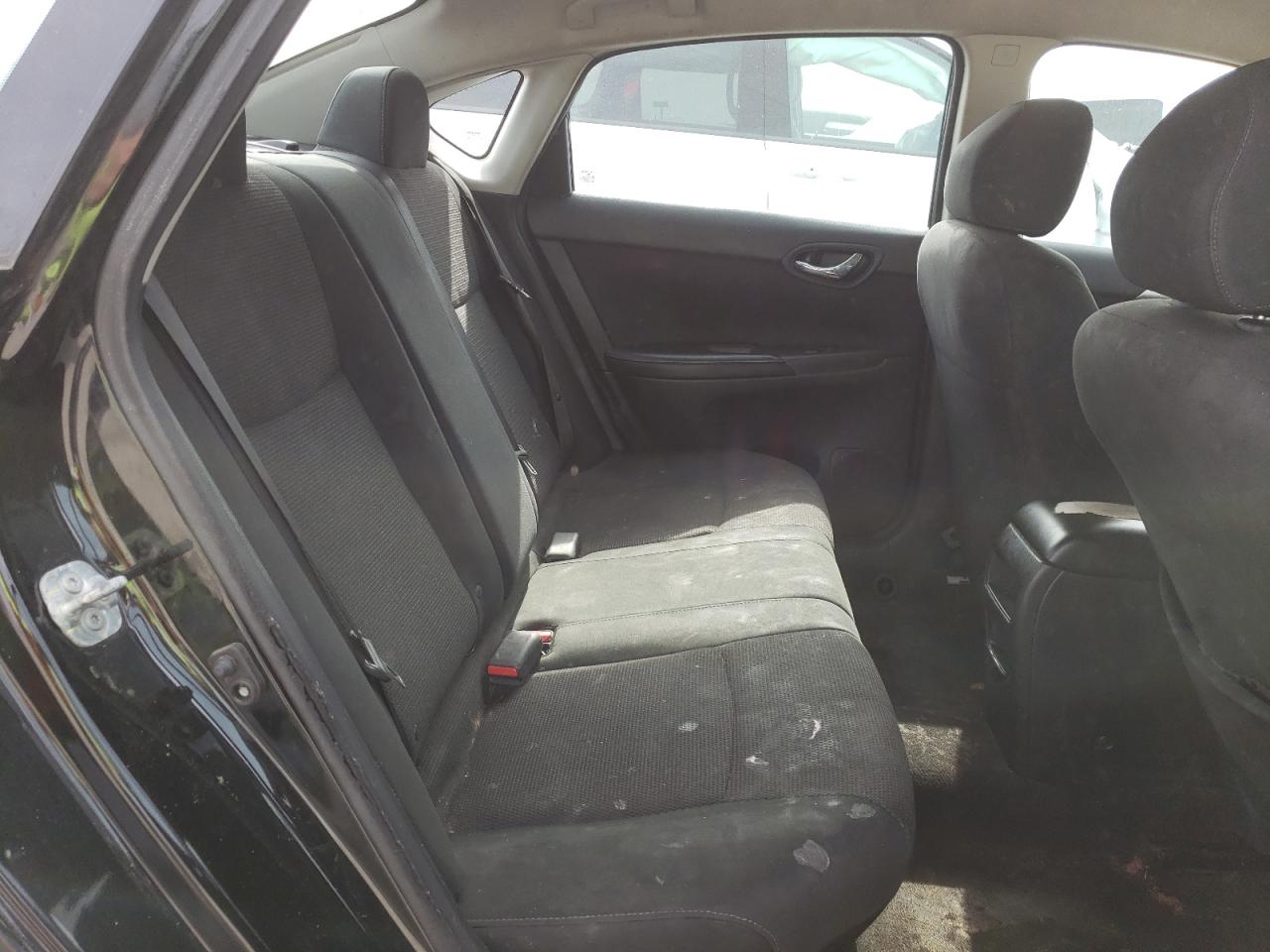 Photo 6 from auction – 2019 NISSAN SENTRA S with VIN 3N1AB7AP1KY303223