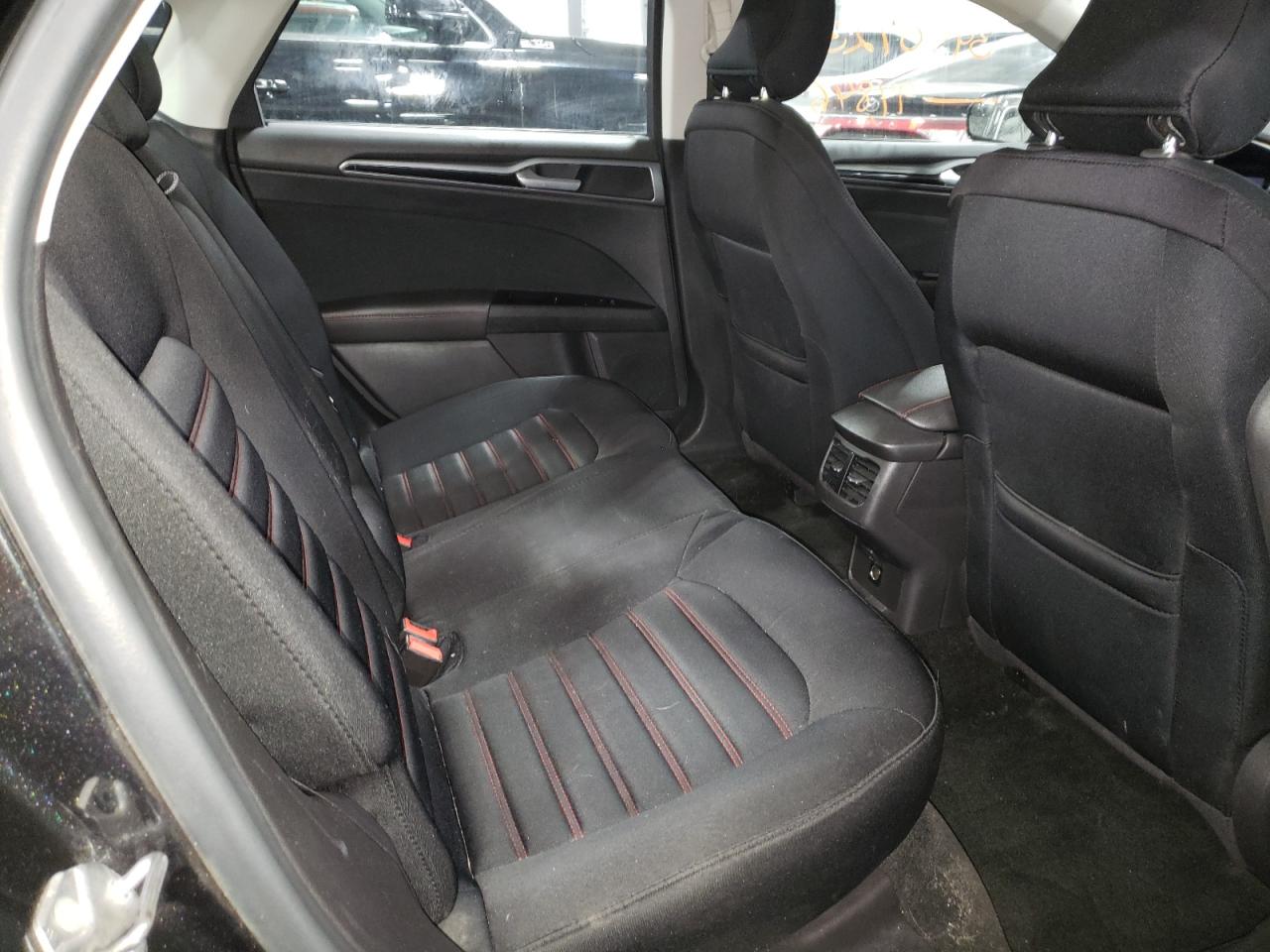 Photo 6 from auction – 2015 FORD FUSION SE with VIN 3FA6P0H70FR199783