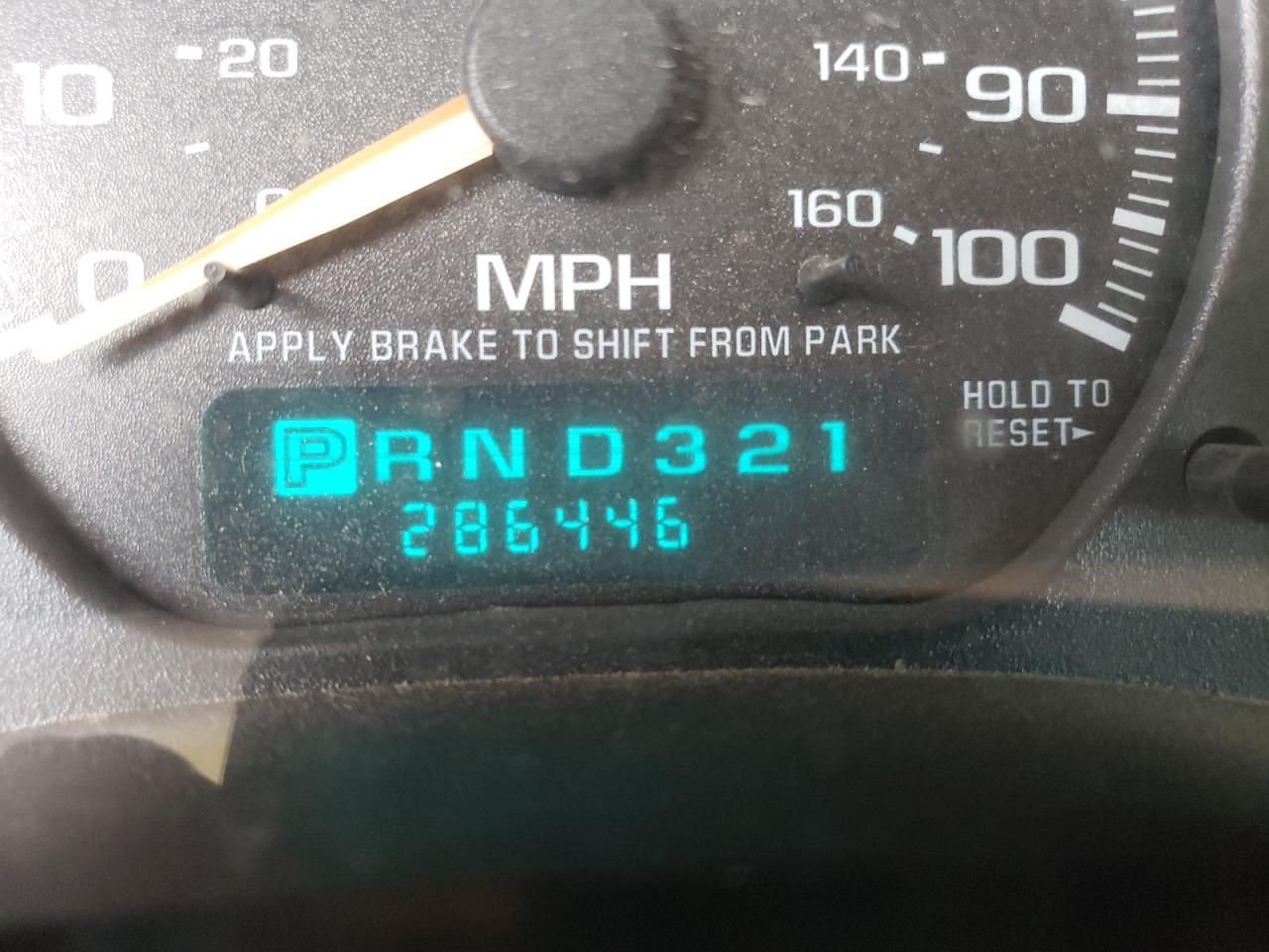 Photo 8 from auction – 2002 GMC SIERRA with VIN 1GTHK29G42E119619