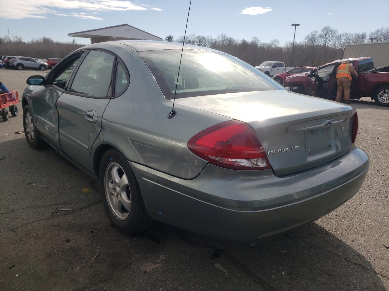 Photo 3 from auction – 2006 FORD TAURUS SEL with VIN 1FAFP56U56A243065