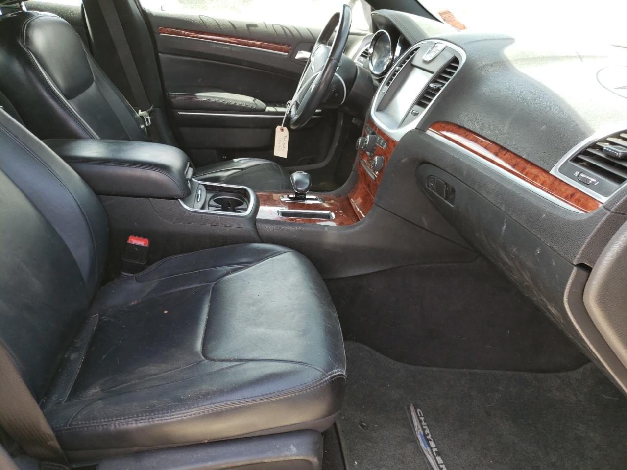 Photo 5 from auction – 2014 CHRYSLER 300 with VIN 2C3CCAAG4EH235319