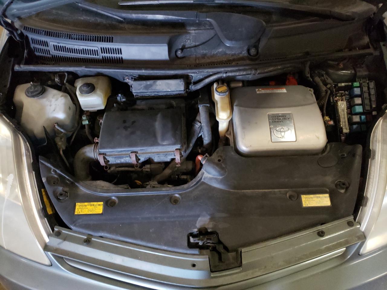 Photo 7 from auction – 2004 TOYOTA PRIUS with VIN JTDKB20U340079798