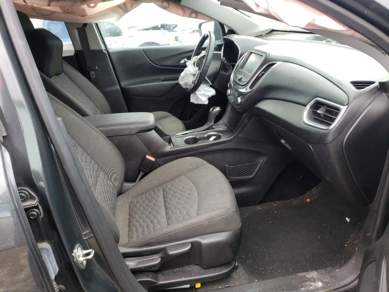 Photo 5 from auction – 2018 CHEVROLET EQUINOX LT with VIN 2GNAXJEV7J6188137
