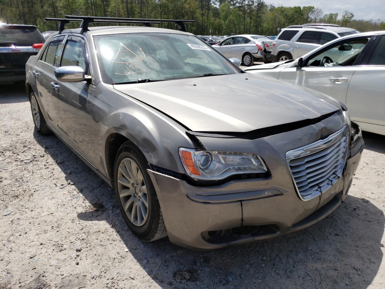 CHRYSLER 300 2014 with VIN 2C3CCAAG4EH235319 - Photo from auction