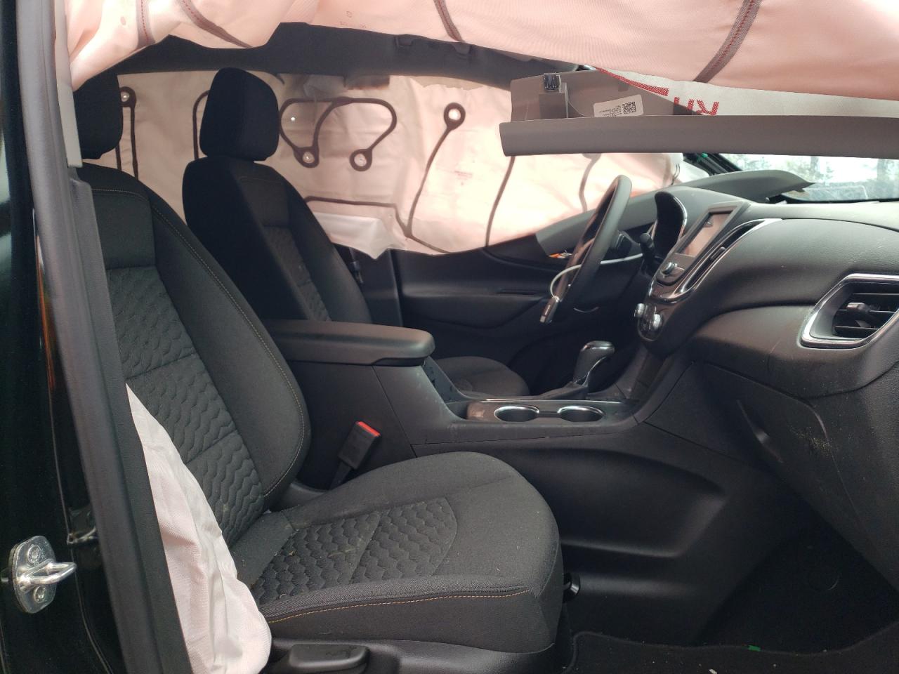 Photo 5 from auction – 2021 CHEVROLET EQUINOX LT with VIN 2GNAXTEV0M6134517
