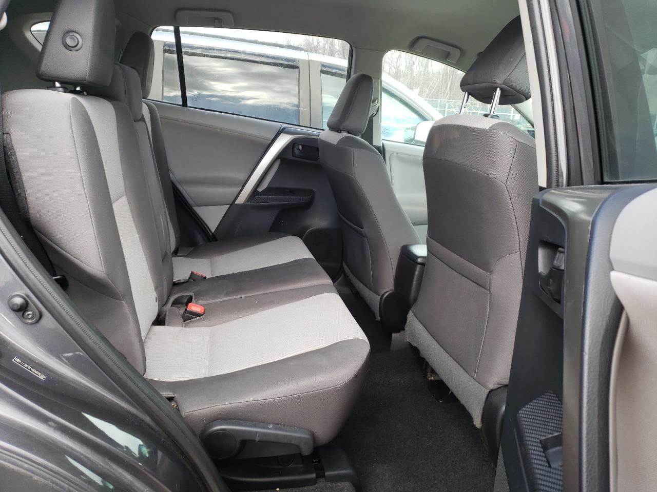 Zdjęcie 6 z aukcji – 2013 TOYOTA RAV4 LE z VIN 2T3BFREV0DW096326