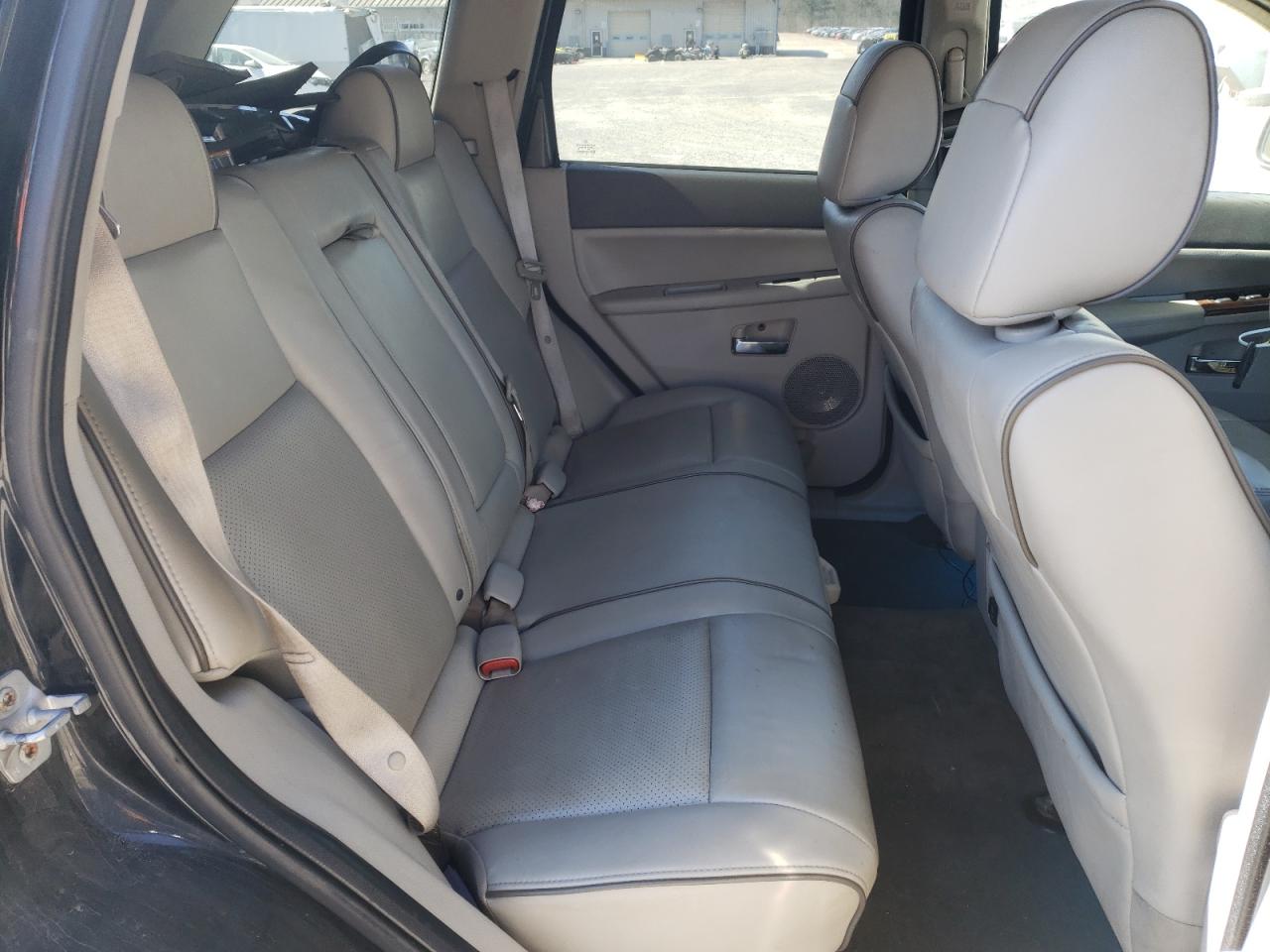 Photo 6 from auction – 2008 JEEP GRAND CHER with VIN 1J8HR68288C200273