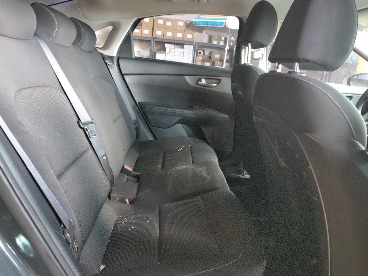 Photo 6 from auction – 2019 KIA FORTE FE with VIN 3KPF24AD0KE105502