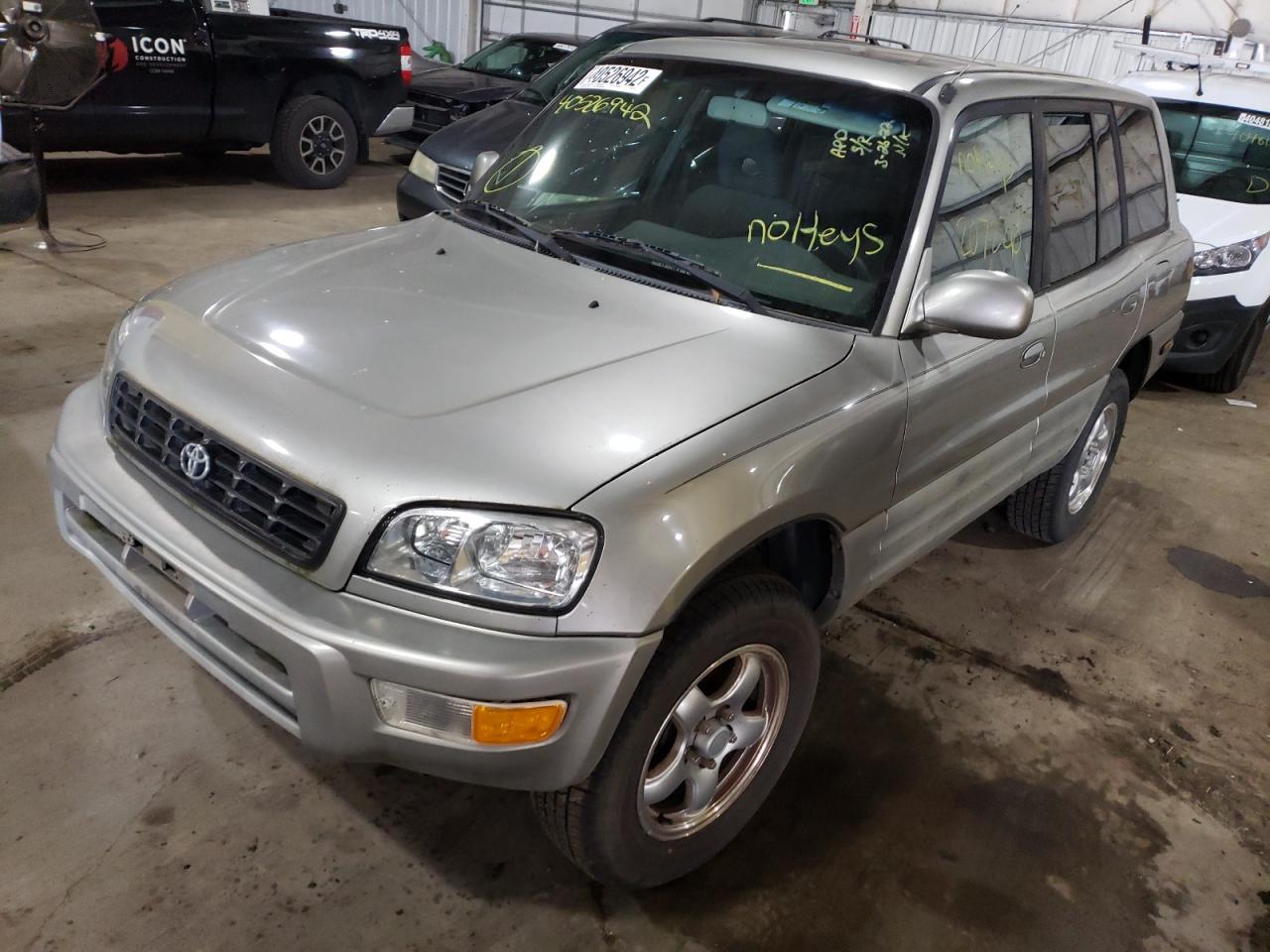Photo 2 from auction – 2000 TOYOTA RAV4 with VIN JT3HP10V8Y7154351