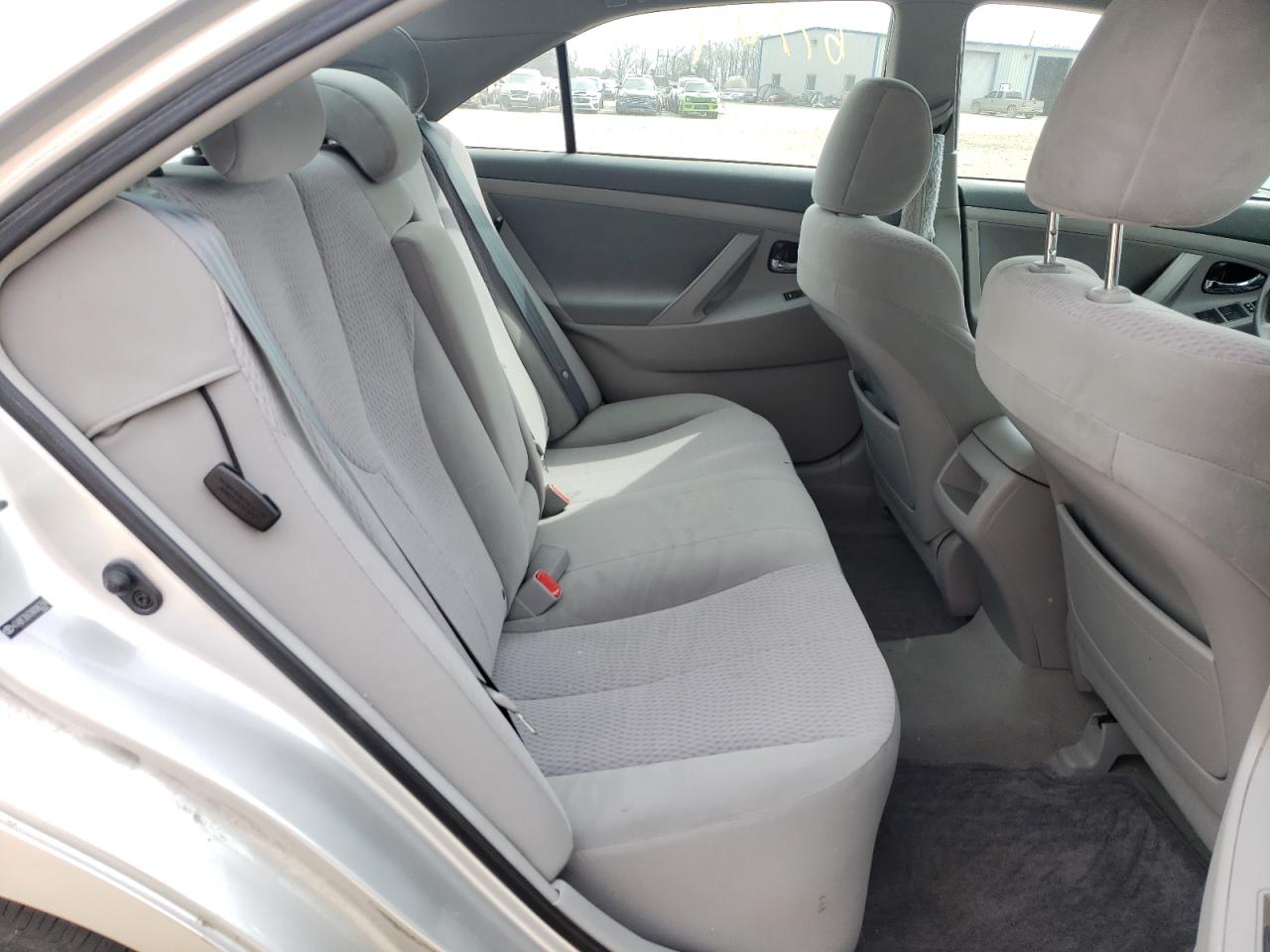 Photo 6 from auction – 2010 TOYOTA CAMRY BASE with VIN 4T4BF3EK7AR086356