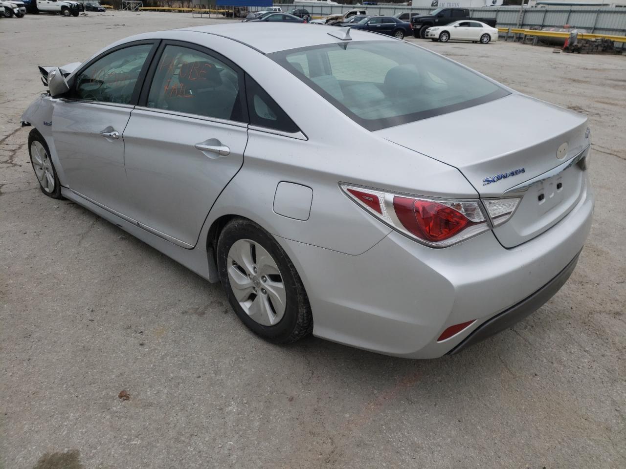 Photo 3 from auction – 2013 HYUNDAI SONATA HYB with VIN KMHEC4A47DA071651