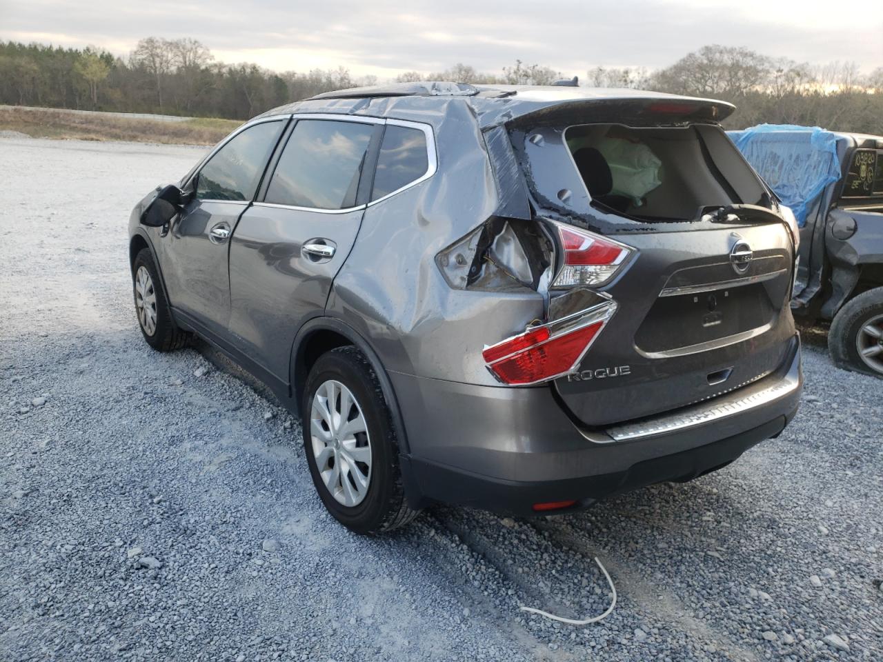 Photo 3 from auction – 2016 NISSAN ROGUE S with VIN KNMAT2MT7GP628117