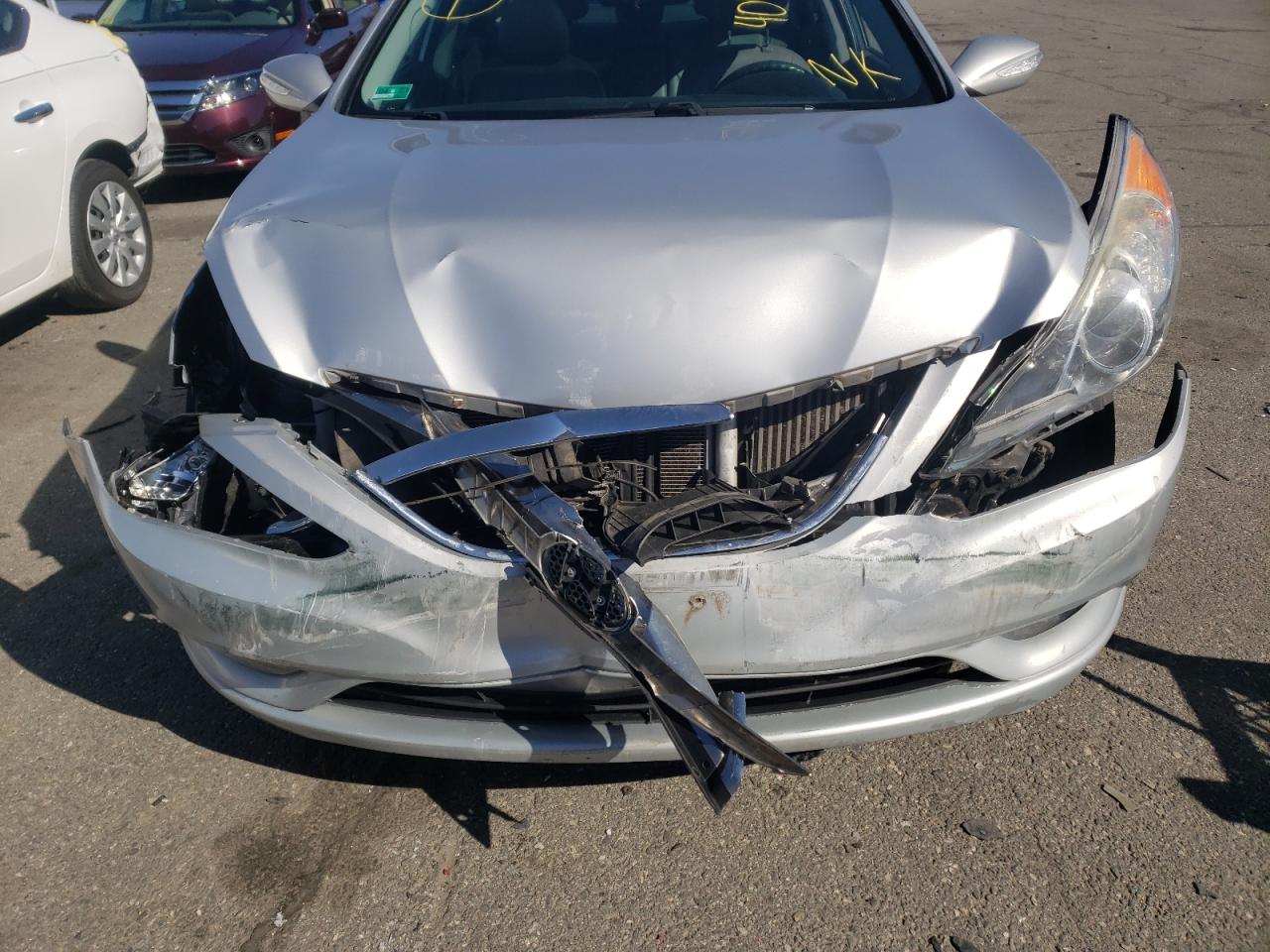 Foto 9 de la subasta – 2012 HYUNDAI SONATA SE con VIN 5NPEC4AB1CH471585