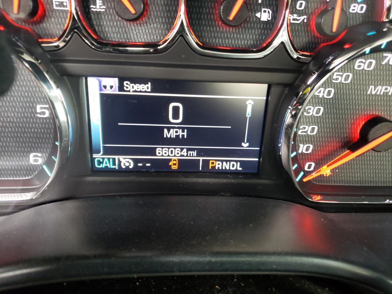 Photo 8 from auction – 2017 CHEVROLET SILVERADO with VIN 3GCUKREC0HG284742