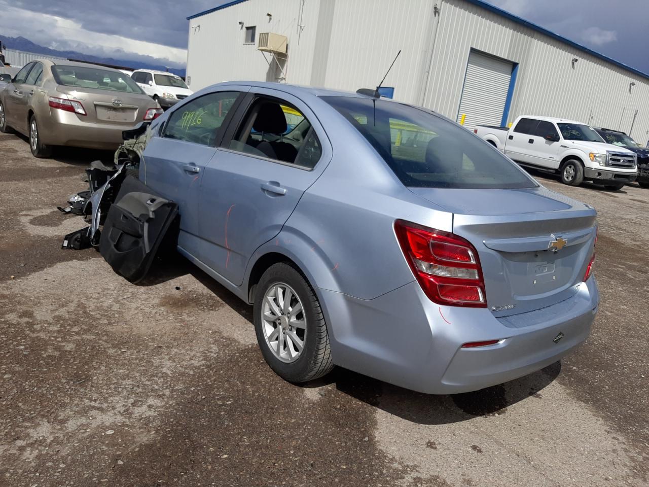 Photo 3 from auction – 2017 CHEVROLET SONIC LT with VIN 1G1JD5SH8H4116441