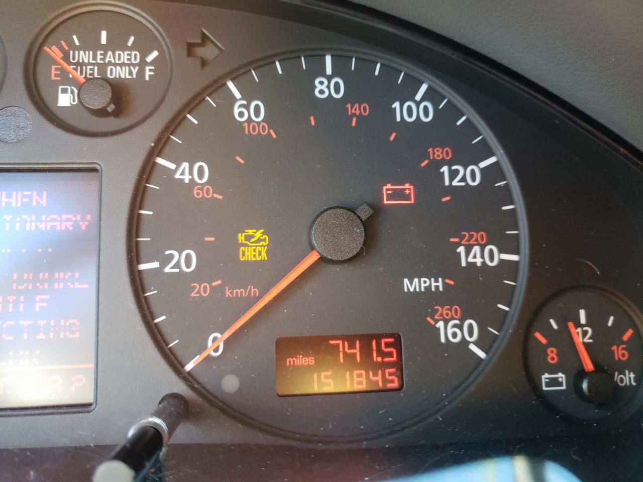 Foto 8 de la subasta – 2000 AUDI A4 1.8T QU con VIN WAUDC68D3YA175977