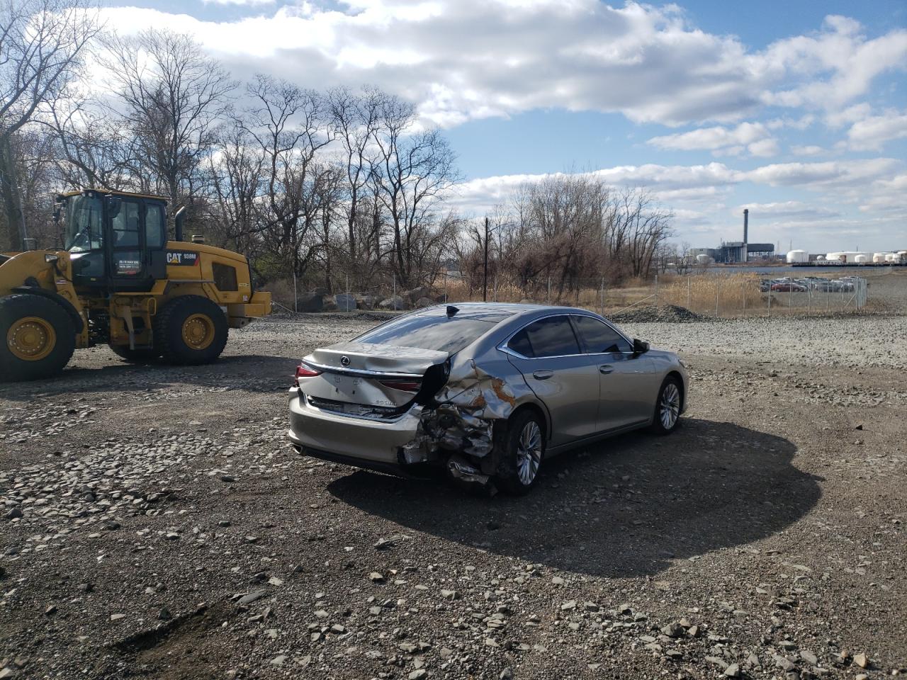 Photo 4 from auction – 2021 LEXUS ES350 with VIN 58AEZ1B13MU101981