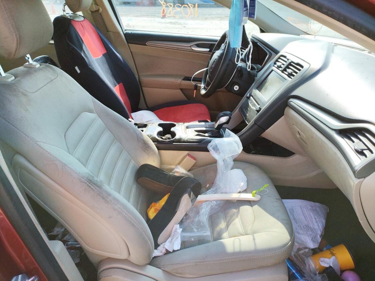 Photo 5 from auction – 2014 FORD FUSION SE with VIN 3FA6P0LU6ER173376