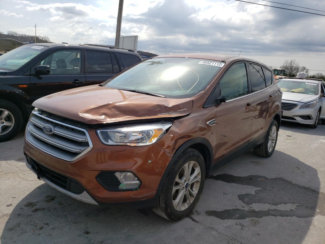 Photo 2 from auction – 2017 FORD ESCAPE SE with VIN 1FMCU0GD7HUE04617