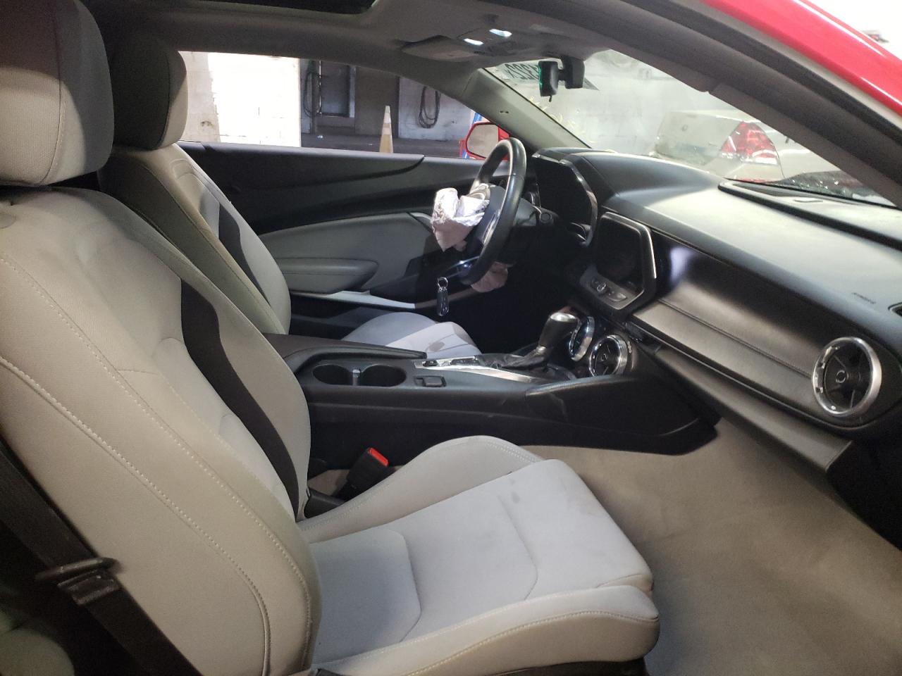 Photo 5 from auction – 2017 CHEVROLET CAMARO SS with VIN 1G1FF1R75H0209804