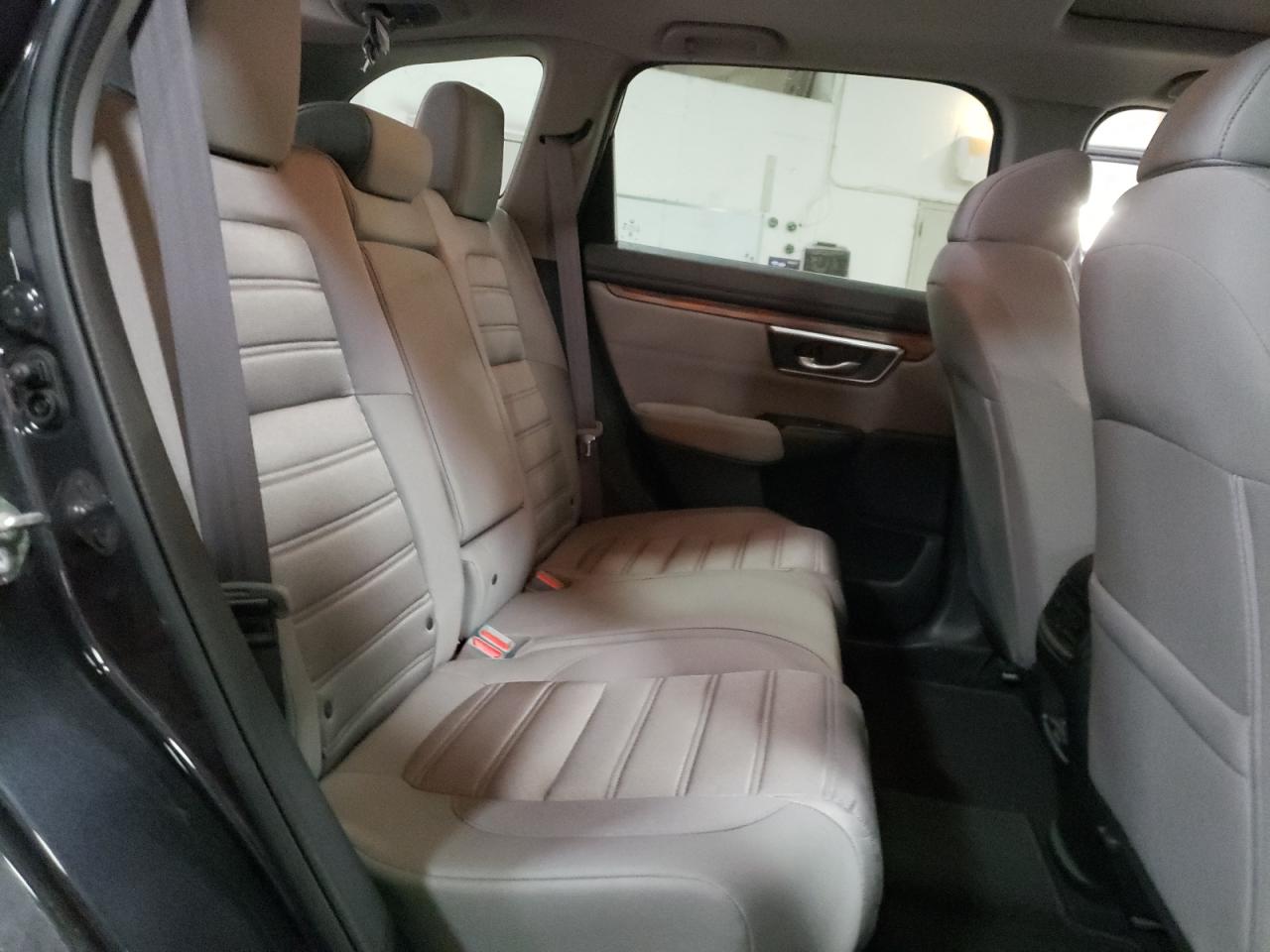 Photo 6 from auction – 2018 HONDA CR-V EX with VIN 7FARW2H53JE045491