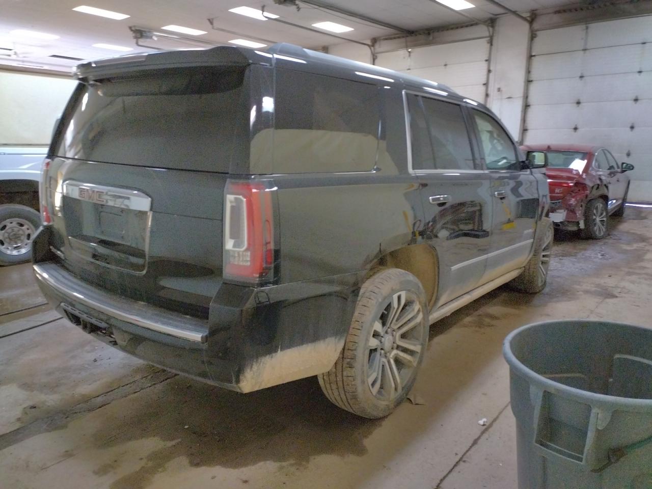 Photo 4 from auction – 2019 GMC YUKON DENA with VIN 1GKS2CKJ3KR393523