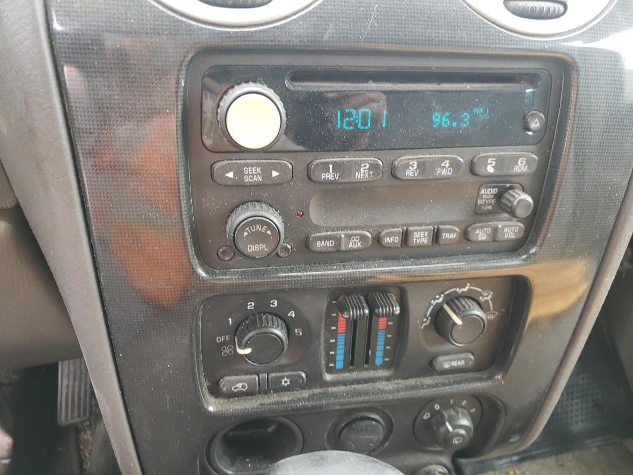 Photo 9 from auction – 2004 GMC ENVOY with VIN 1GKDS13S942368206