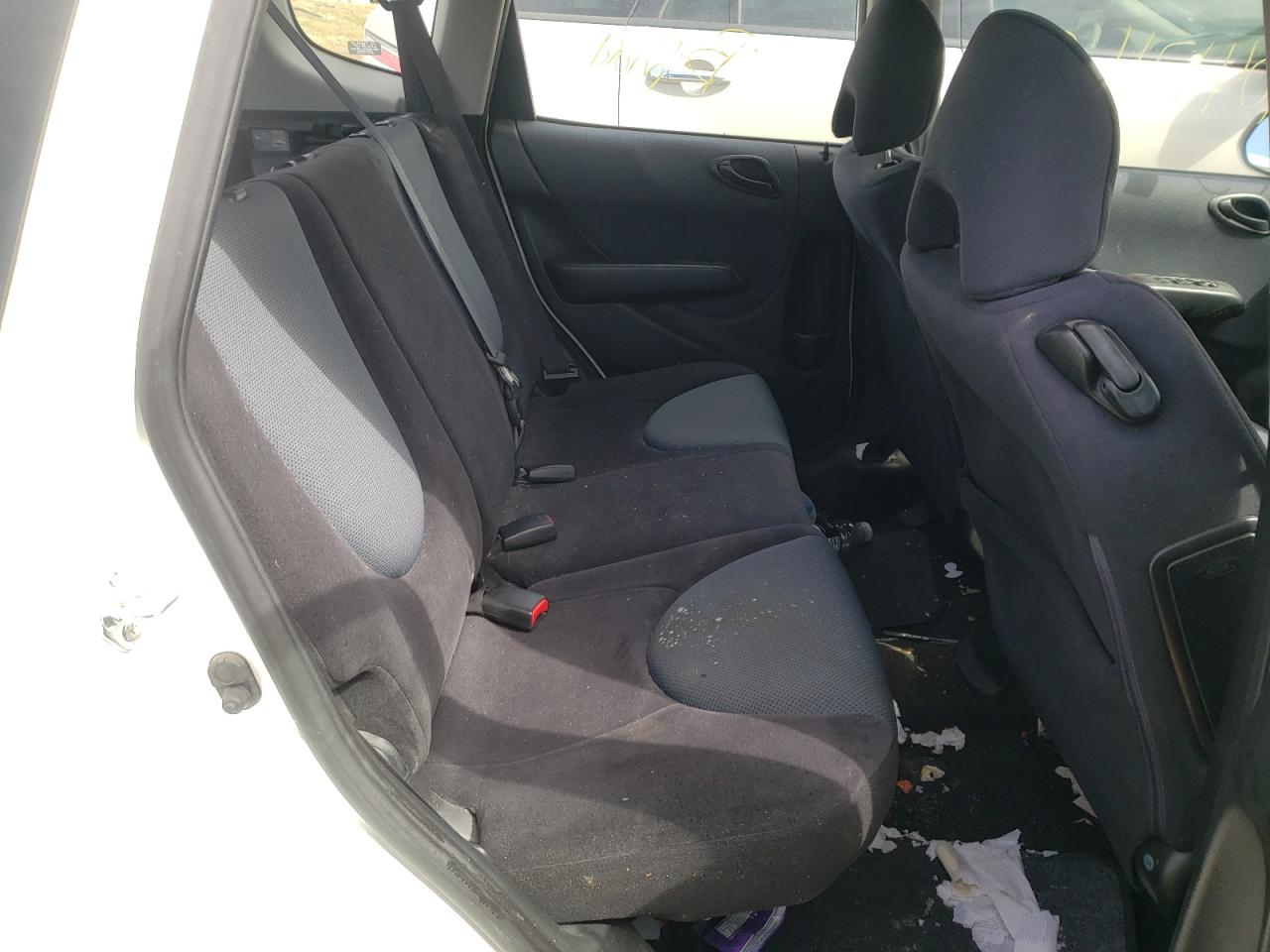 Photo 6 from auction – 2007 HONDA FIT S with VIN JHMGD38677S029912