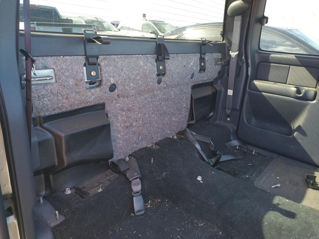 Photo 6 from auction – 2001 CHEVROLET SILVERADO with VIN 1GCHC29U71E173465