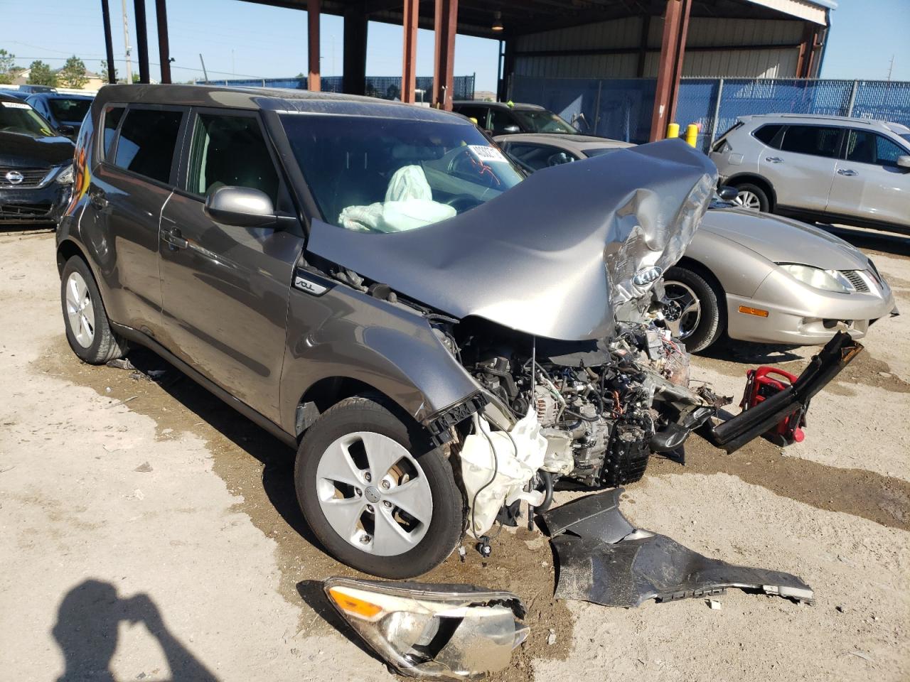 KIA SOUL 2016 with VIN KNDJN2A26G7311158 - Photo from auction