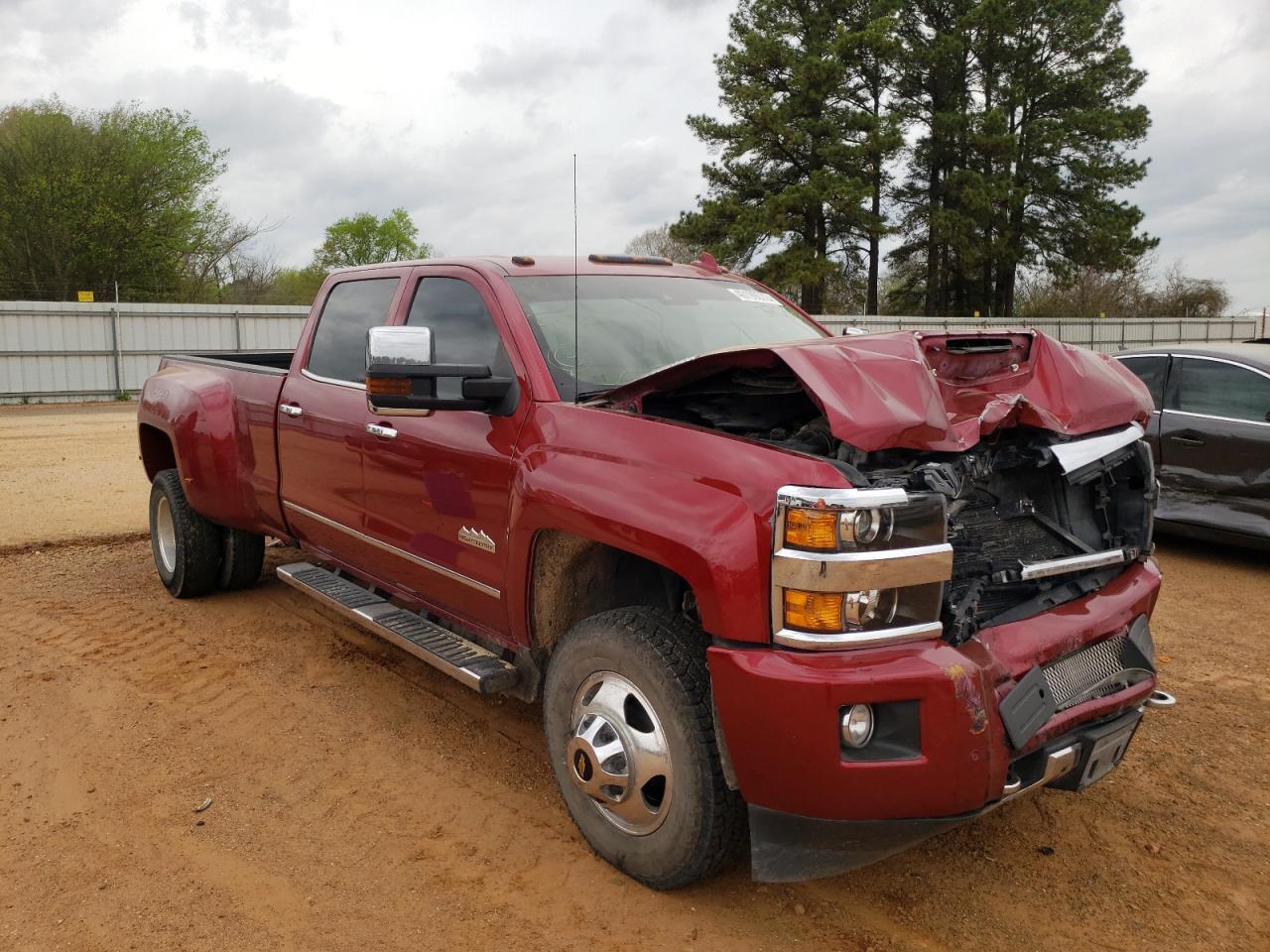 CHEVROLET SILVERADO 2018 with VIN 1GC4K1EY1JF270823 - Photo from auction