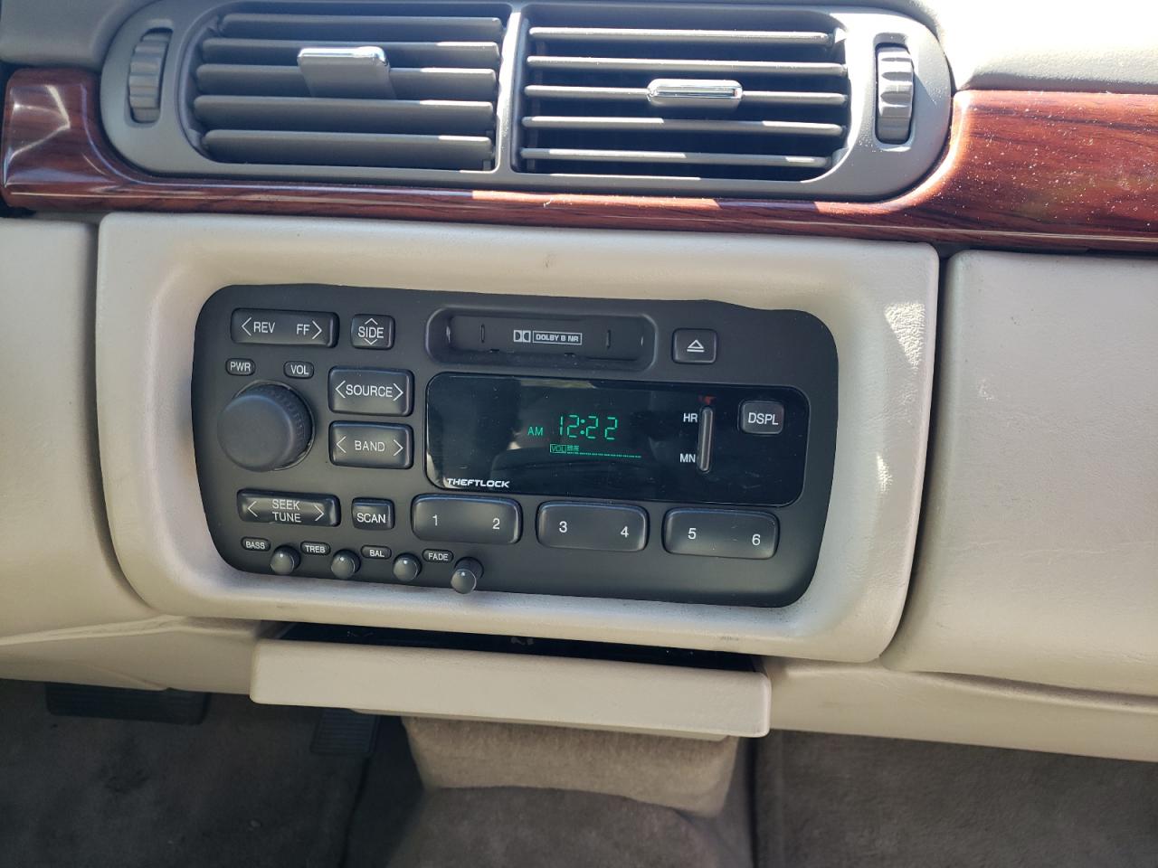 Photo 9 from auction – 1999 CADILLAC DEVILLE with VIN 1G6KD54Y7XU719617