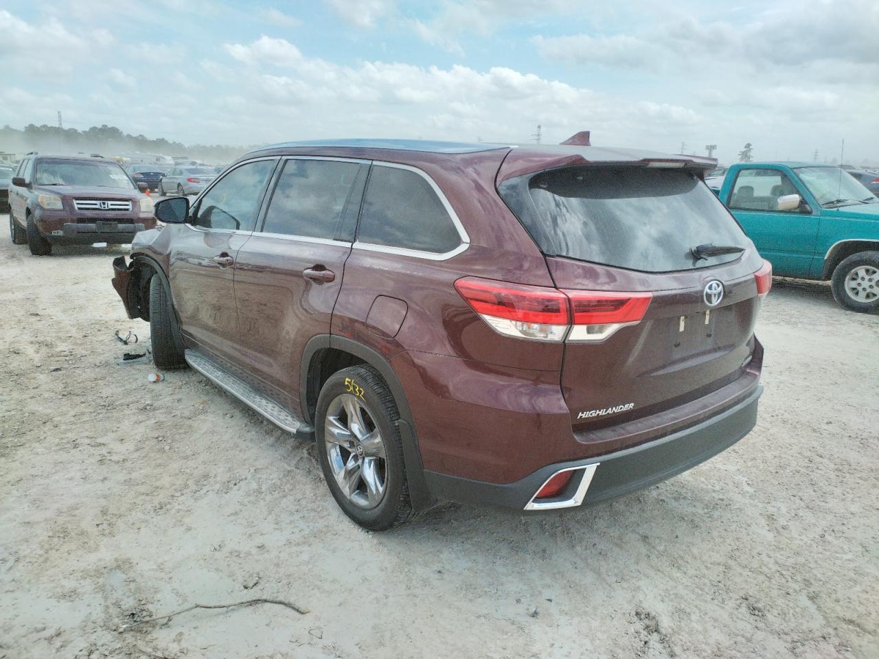 صورة رقم 3 من المزاد - 2019 TOYOTA HIGHLANDER مع VIN 5TDYZRFH2KS304540