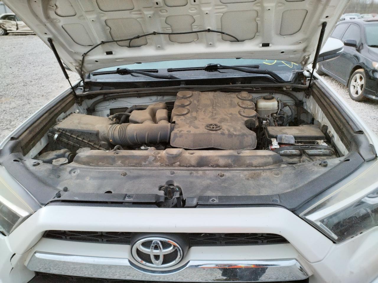 Photo 7 from auction – 2014 TOYOTA 4RUNNER SR with VIN JTEZU5JR4E5073514