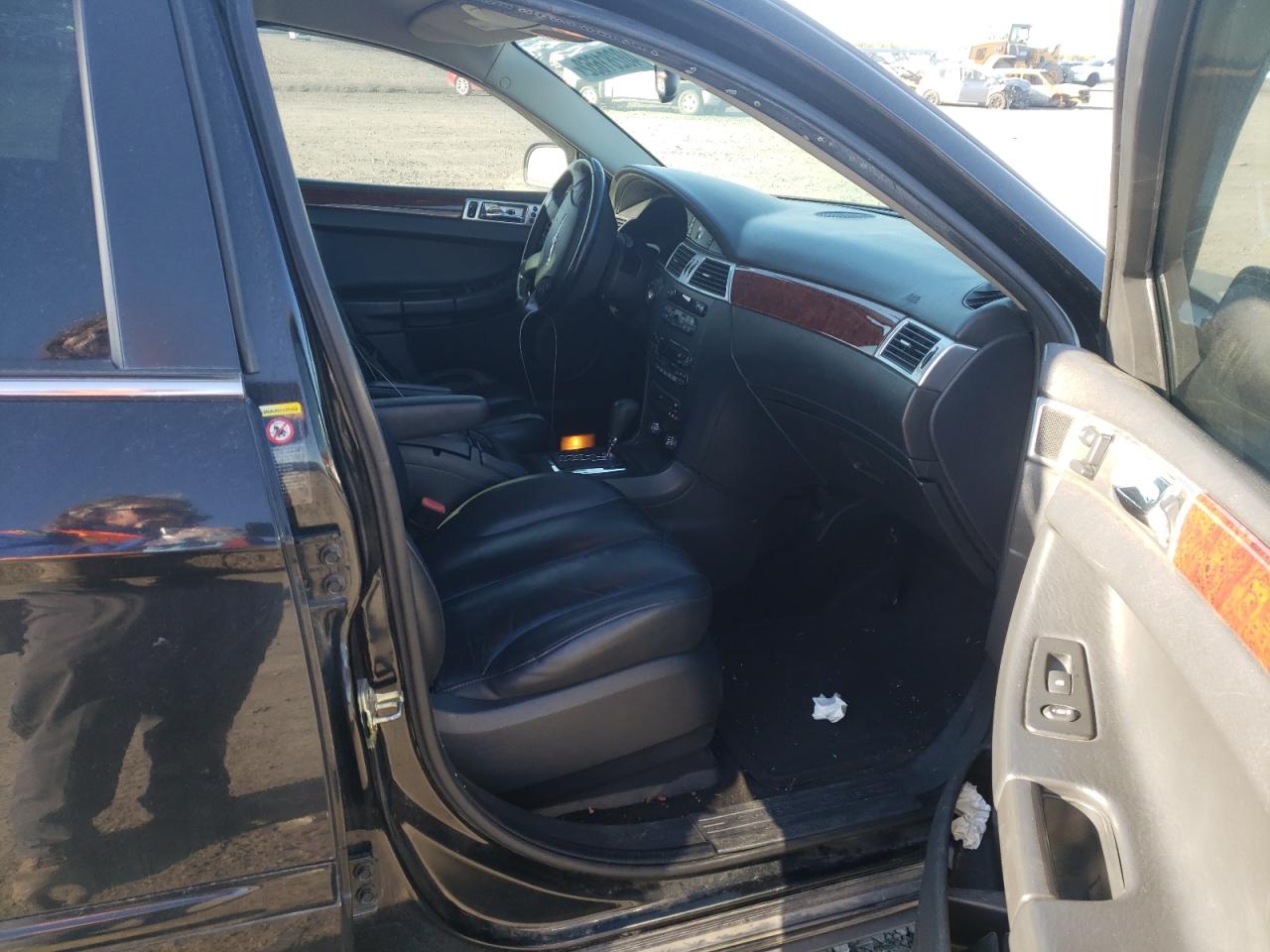 Photo 5 from auction – 2005 CHRYSLER PACIFICA with VIN 2C8GF68495R576351