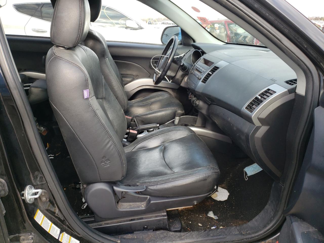 Photo 5 from auction – 2008 MITSUBISHI OUTLANDER with VIN JA4LT21W18Z019189