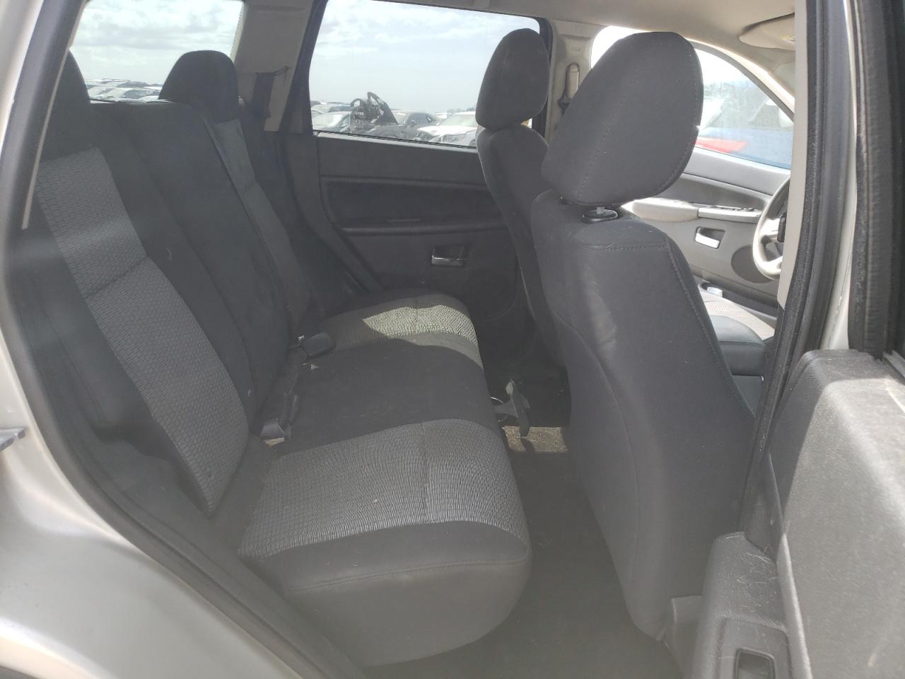 Photo 6 from auction – 2010 JEEP GRAND CHER with VIN 1J4PR4GK6AC140275