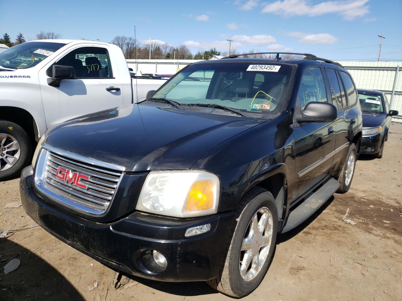 Photo 2 from auction – 2007 GMC ENVOY with VIN 1GKDT13S972190024