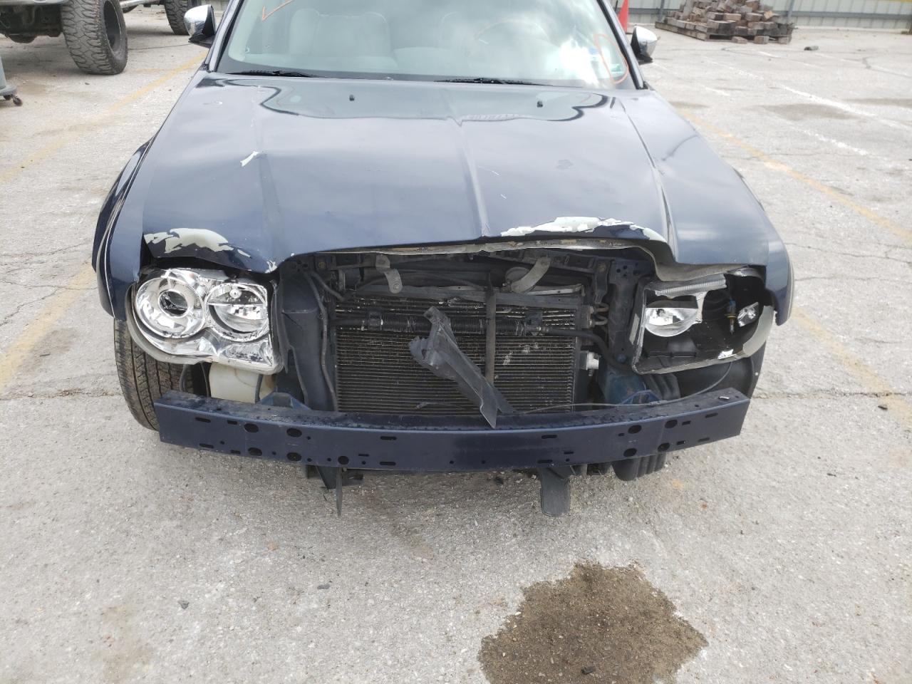 Photo 9 from auction – 2005 CHRYSLER 300C with VIN 2C3JA63H15H620501
