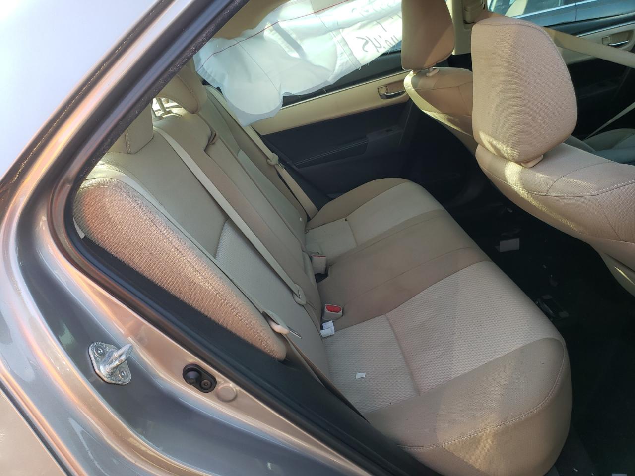 Zdjęcie 6 z aukcji – 2016 TOYOTA COROLLA L z VIN 5YFBURHE7GP373571