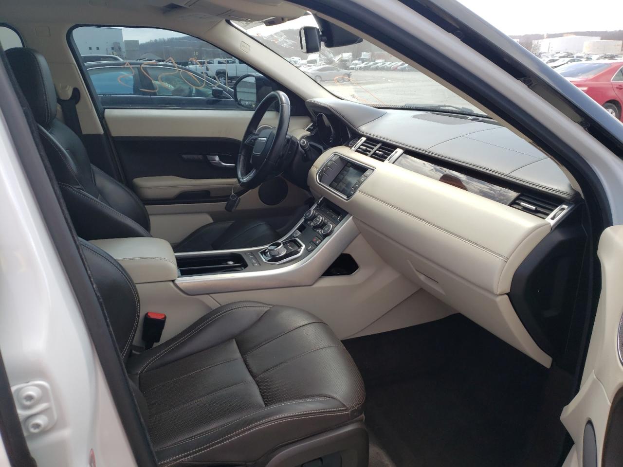 Photo 5 from auction – 2015 LAND ROVER RANGE ROVE with VIN SALVV2BG5FH993186