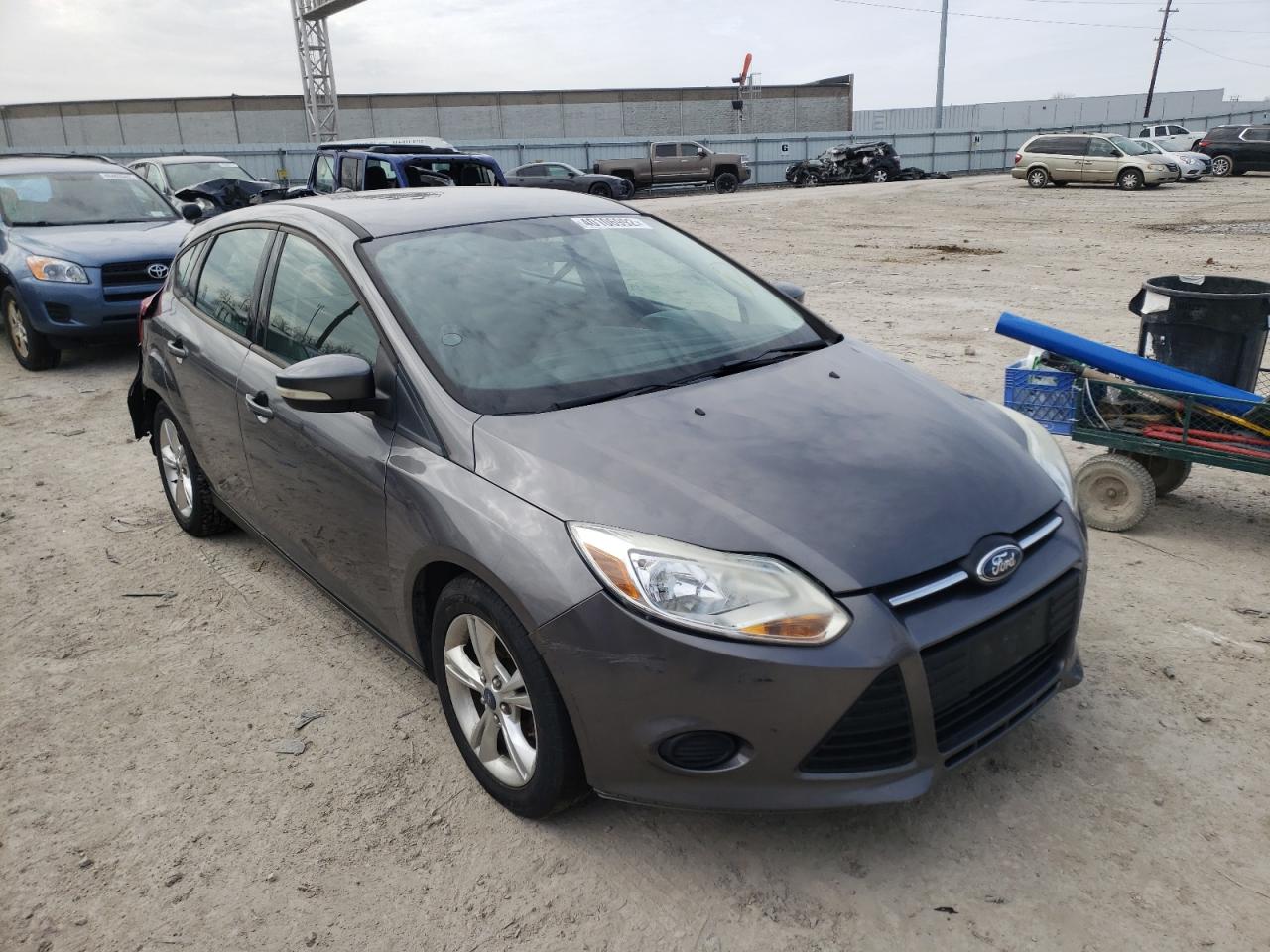 FORD FOCUS SE 2013 with VIN 1FADP3K23DL137344 - Photo from auction
